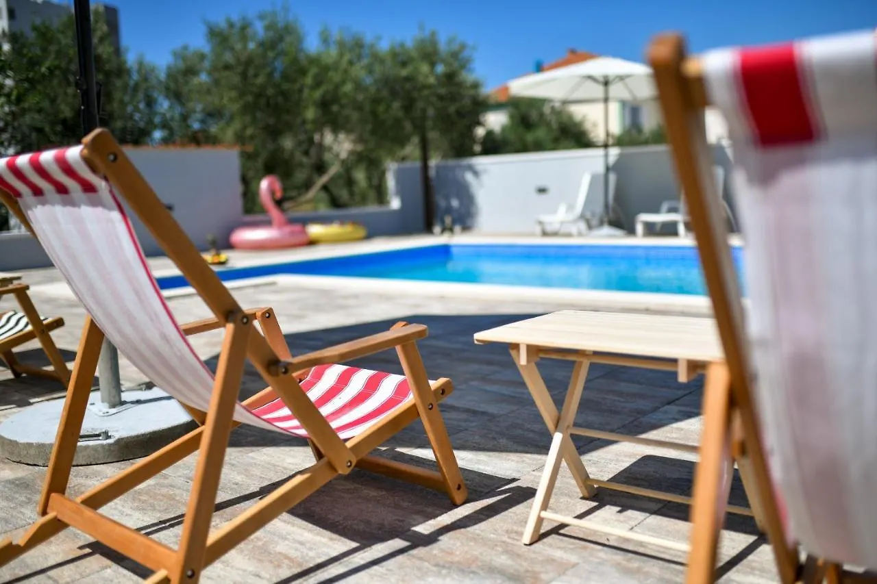 Pool house LUKA Appartement Zadar