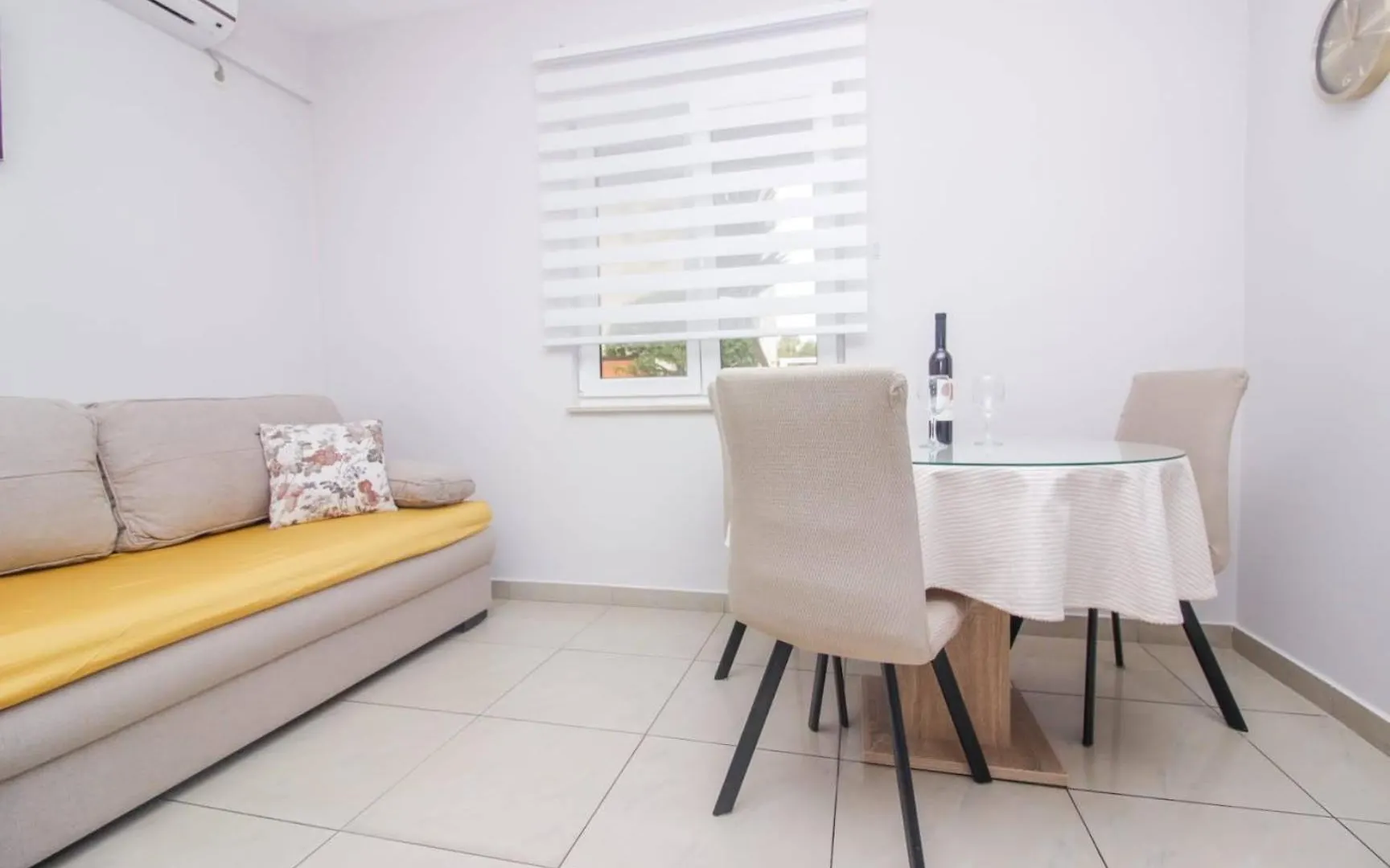 Pool house LUKA Appartement Zadar