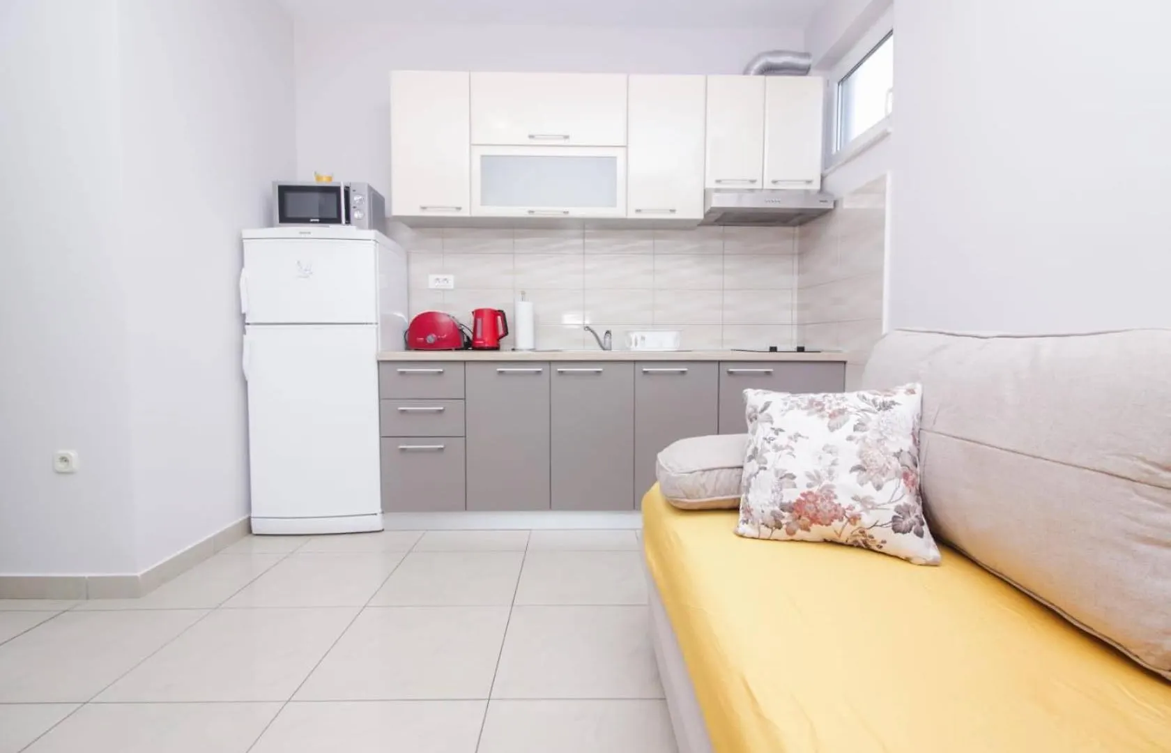 Pool house LUKA Appartement Zadar