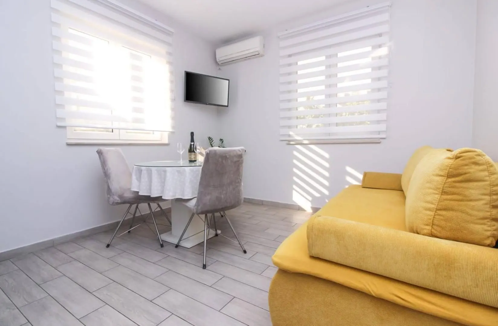 Apartmán Pool House Luka Zadar
